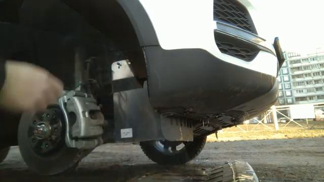 Установка боковой защиты моторного отсека со стороны КПП и ремня генератора на CHERY TIGGO 4. смотреть онлайн