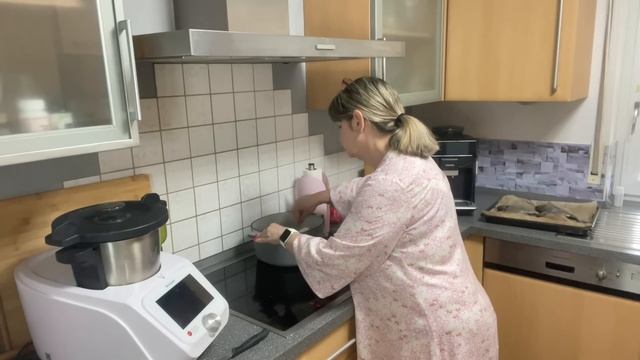 Жду гостей,наши выходные,Дорадо в духовке,рис по-Перуански,творожные слойки,салат обыкновенный ?
