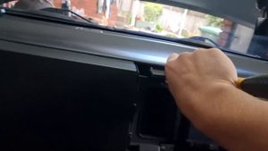 Suzuki Alto HA36 Head Unit/Radio Trim Removal