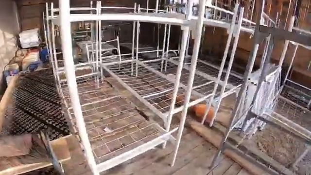 Металлические 2-ух ярусные кровати для рабочих смотреть онлайн