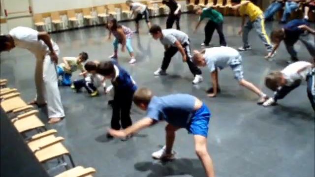 CAPOEIRA INFANTIL MESTRE JORJAO, CORDAO DE OURO ESPAÑA смотреть онлайн