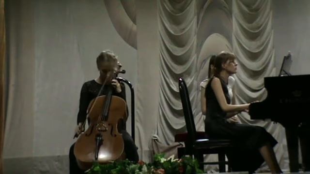 Ж.Ибер "Маленький белый ослик" для виолончели и фортепиано смотреть онлайн