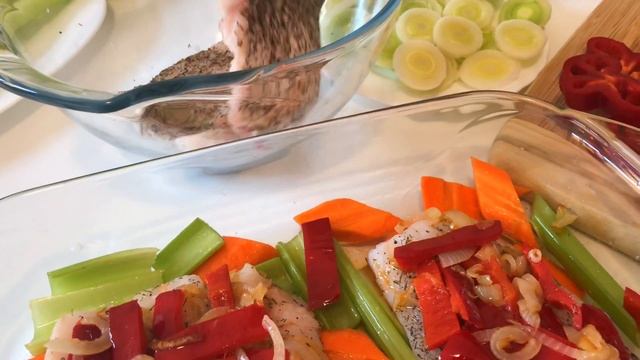 КАК ВКУСНО И СОЧНО ПРИГОТОВИТЬ МИНТАЙ! МИНТАЙ В ДУХОВКЕ.