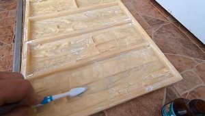 Форма для изделия из гипса,очистка.