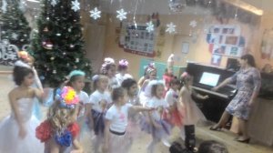 Танец "Мороженое" группа "Пчелки" Новый год 2018