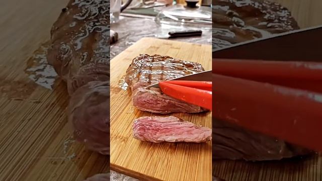 Прожарка мяса medium rare #жарим #мясо #мужскаякухня