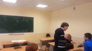 Эксперимент 1. Студенты и преподаватель