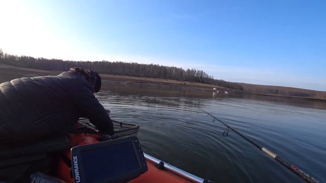 Открытие лодочного сезона. Весенняя рыбалка на водохранилище 2023 смотреть онлайн