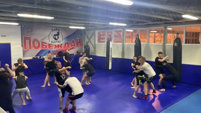 Рабочая обстановка в зале от 04.03.2020 смотреть онлайн