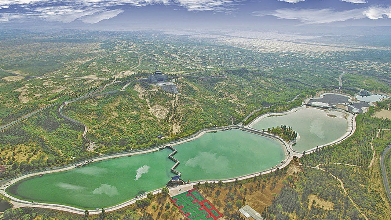 Пустыня в Китае которая скоро исчезнет! Му-Ус - из пустыни в Оазис. смотреть онлайн