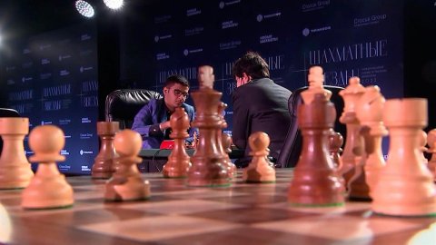 Москва принимает международный турнир по быстрым шахматам
