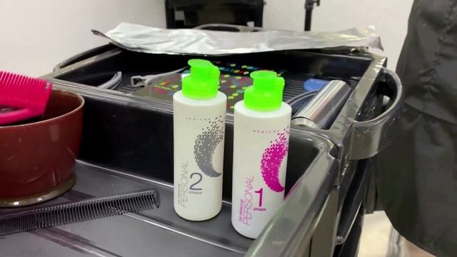 Окрашивание волос из темного в светлый. Кислотная смывка Out Color от Periche Profesional