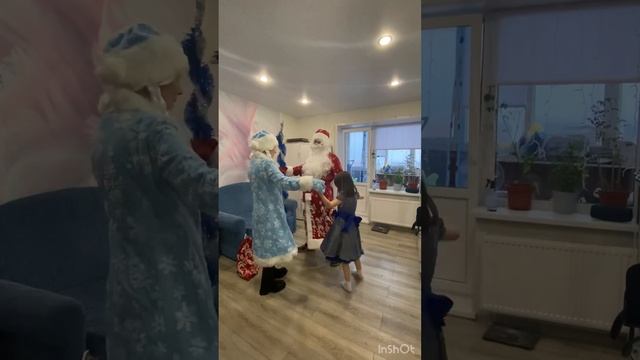 Дед Мороз и Снегурочка