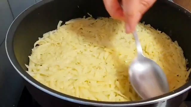 КАРТОФЕЛЬНАЯ ЛЕПЕШКА с луком и яйцом ЛУЧШИЙ ЗАВТРАК за 10 минут для всей семьи Люда Изи Кук лепешки