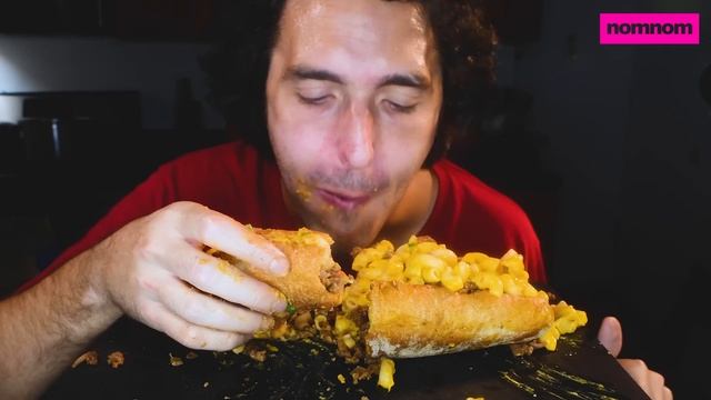 HUGE MAC AND CHEESE BURGER SUB * ASMR NO TALKING MESSY * NOMNOMSAMMIEBOY смотреть онлайн