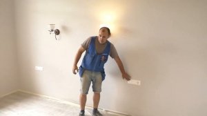 Хитрости электрики в спальной комнате включение освещения с трёх мест, проходные выключатели