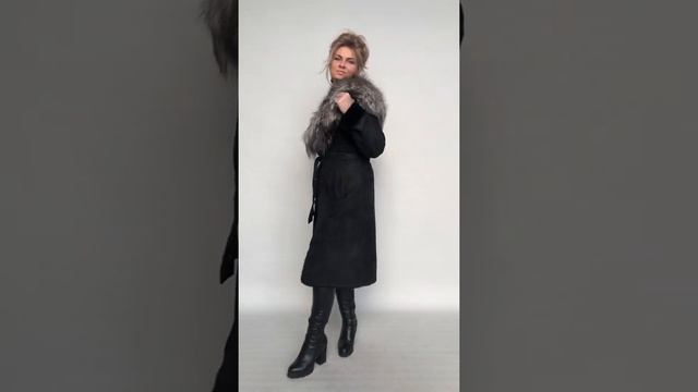 Дубленка женская ворот Чернобурка 15500 ₽ как новая р.48 /10641/ смотреть онлайн