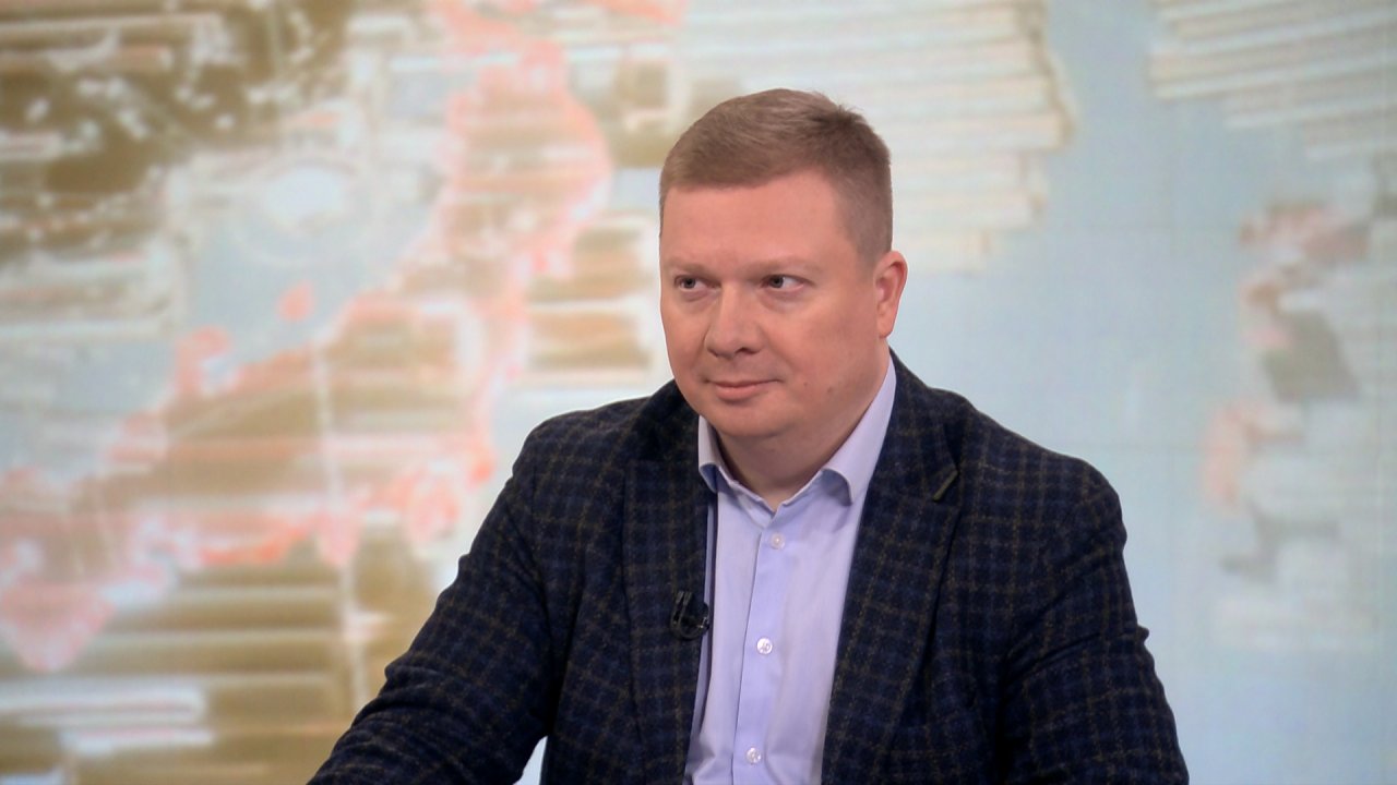 Суслов: Макрон пытается строить из себя будущего лидера коллективного Запада / События на ТВЦ