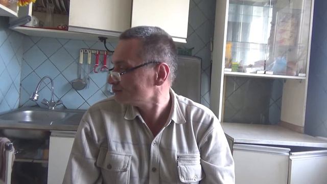 Кручу головой