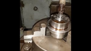 Долбление шлицов на вертикально-строгальном станке 749