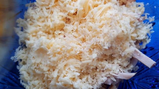 быстрый в приготовлении и вкусный салатик - ничего варить не надо))) смотреть онлайн