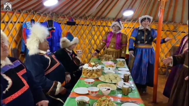 Сагаан  hараар!  Сагаалганаар! смотреть онлайн