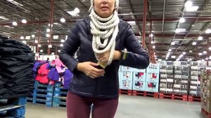 #457 США Аляска Анкоридж Магазин Костко Красная рыба - Пуховики - Одежда