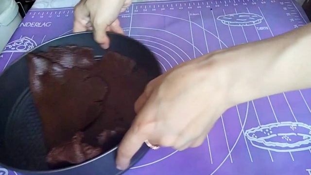 Чизкейк "Сникерс". Тегін МК. Шоколадно-творожный пирог. смотреть онлайн