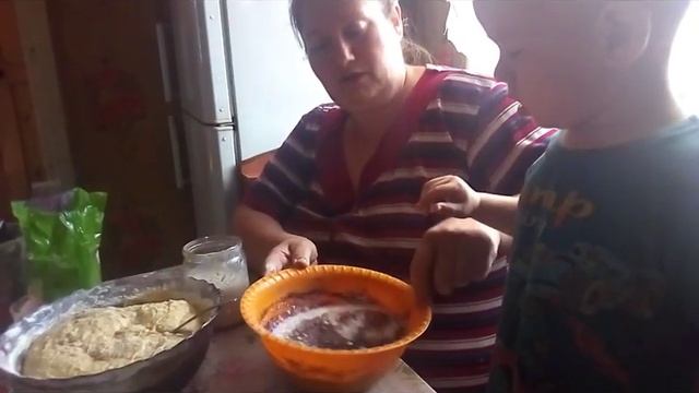 Стряпаем прянички! Что бы мы делали без тебя)))