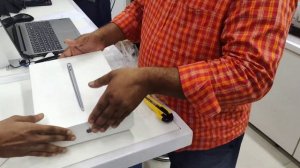 Apple MacBook Air 13.3-Inch Retina Display 8-core Apple M1 chip with 8GB RAM, 256GB SSD