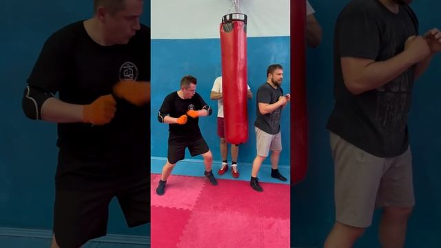 Нестандартные удары руками. Отработка на мешке - Non Standard Hand Strikes for Self-Defense смотреть онлайн