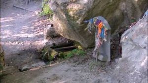 В этом храме старинном