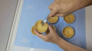 НЕЖНЕЙШИЕ ПЕСОЧНЫЕ КОРЗИНОЧКИ С БЕЛКОВЫМ ЗАВАРНЫМ КРЕМОМ И ЯГОДАМИ./ПРОСТОЙ РЕЦЕПТ./