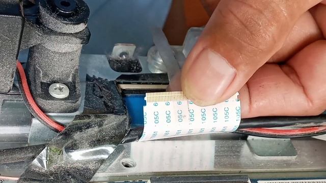 How To Fix 2 Horizontal White Lines of a TCL Led TV смотреть онлайн