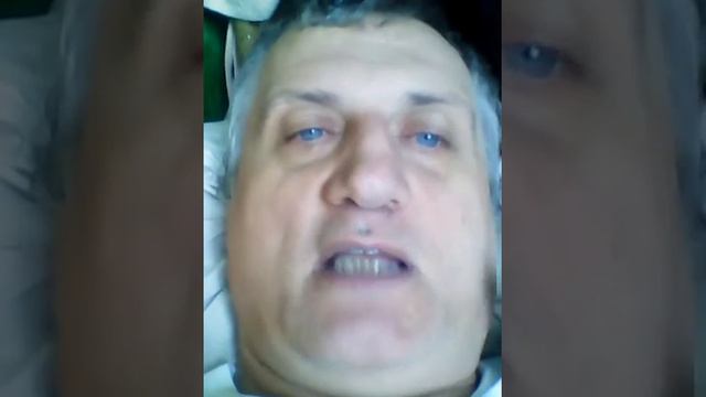 Солдат дистанционно управляет ракетой сброшенной с самолётов и ЛА, конвойный МИ-24ЭКС ,360(19) смотреть онлайн