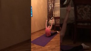 Показываю гимнастику дома