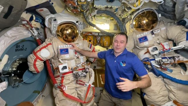 Поздравление космонавта Дмитрия Петелина с Днем космонавтики смотреть онлайн
