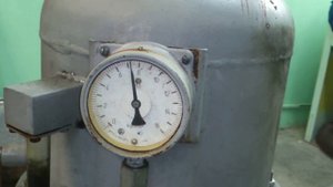 Работа выпускного автоматического клапана выключателя серии ВМТ