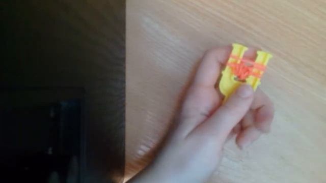 Сердце из резинок на рогатке
