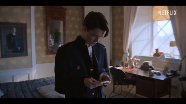[rus Sub] первые четыре минуты 2 сезона «молодых монархов» | Young Royals