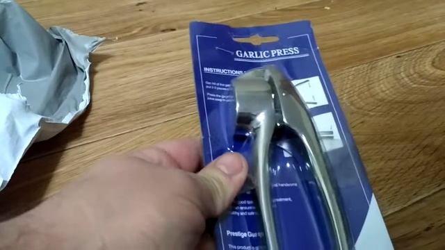 Распаковка посылки из Китая .(давилка для чеснока) смотреть онлайн