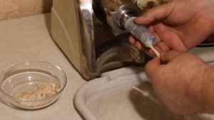 Как сделать домашнюю колбасу Домашний рецепт Колбаса из настоящего мяса