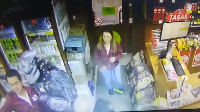 "Хищник" посетил магазин смотреть онлайн