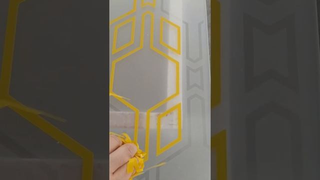 Супер белое стекло 6 мм с художественным пескоструем и сплошное матированнее с тыльной стороны. смотреть онлайн