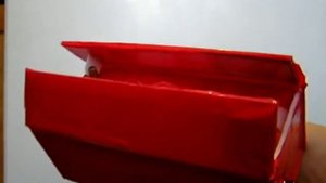 Испытание бомболюка для авиамодели