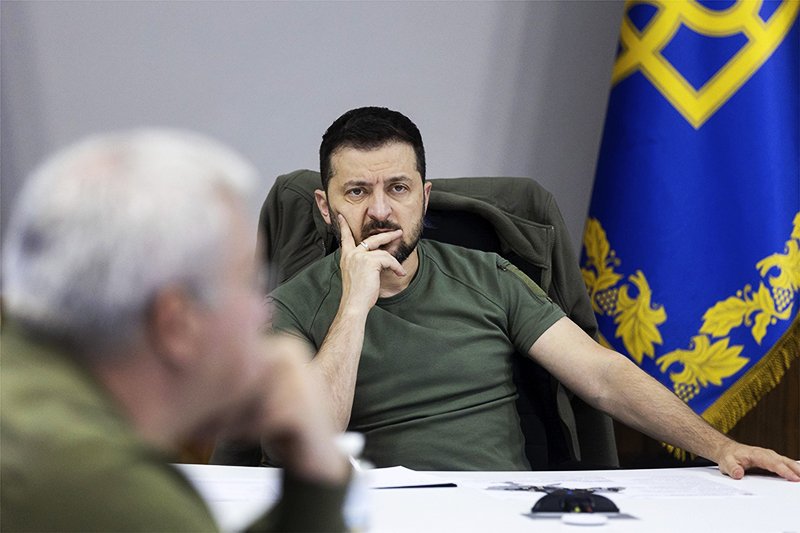 Запад давит на Зеленского, пытаясь решить собственные проблемы / События на ТВЦ