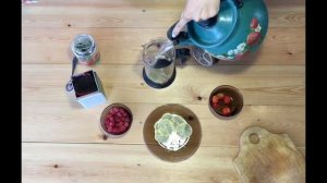 Клубнично-малиновый чай/fruit tea