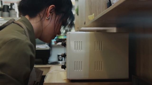 Кофейня "Мистер Круассан" в ТЦ "Принц Плаза" м.Теплый Стан смотреть онлайн