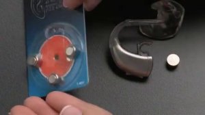 Как поменять батарейку в заушном слуховом аппарате