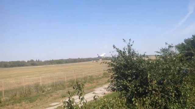 BOEING 757-200 VQBQA TAKEOFF ROSTOV ON DON AZUR AIR Боинг 757-200 Азур Эйр Взлет Ростов 19.08.2017г